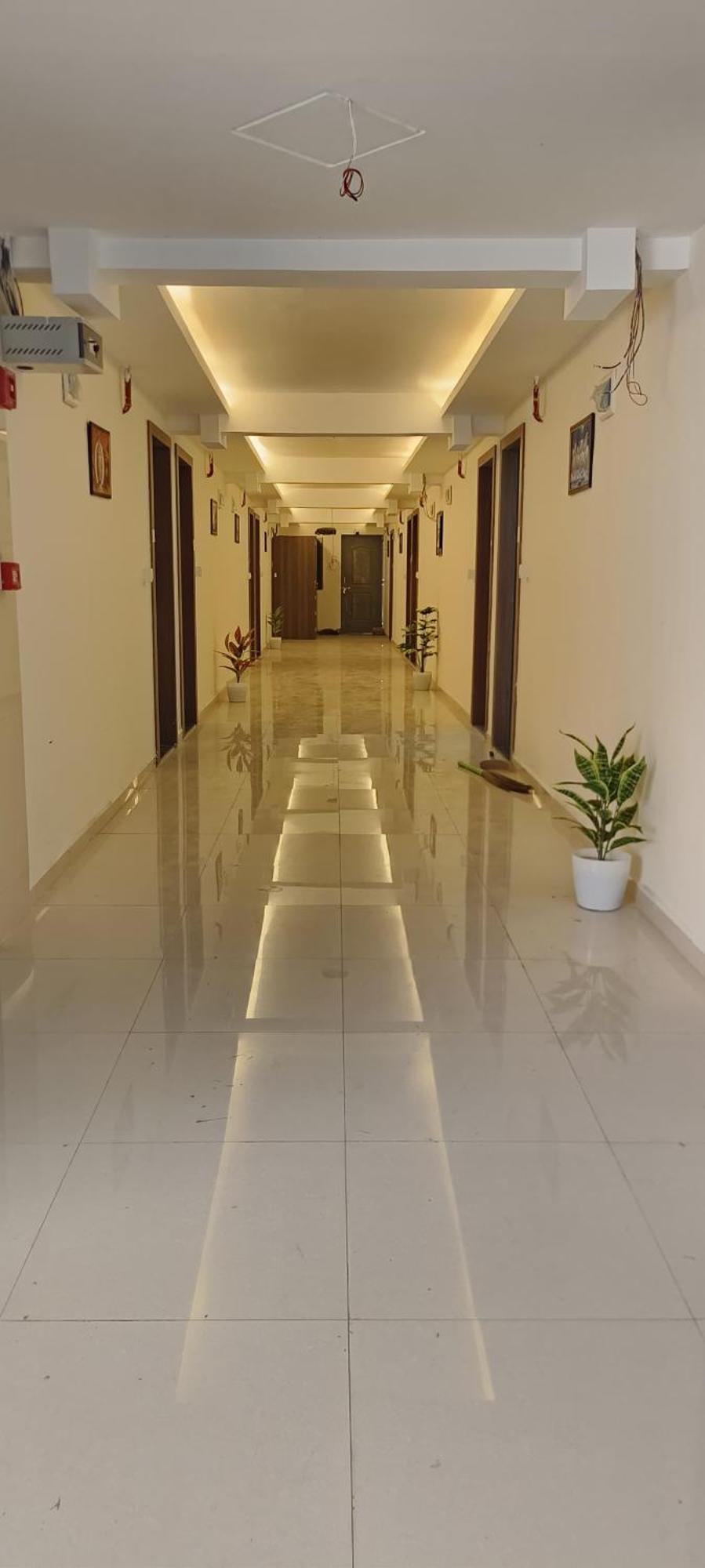 Hotel Royal Night Daman Εξωτερικό φωτογραφία