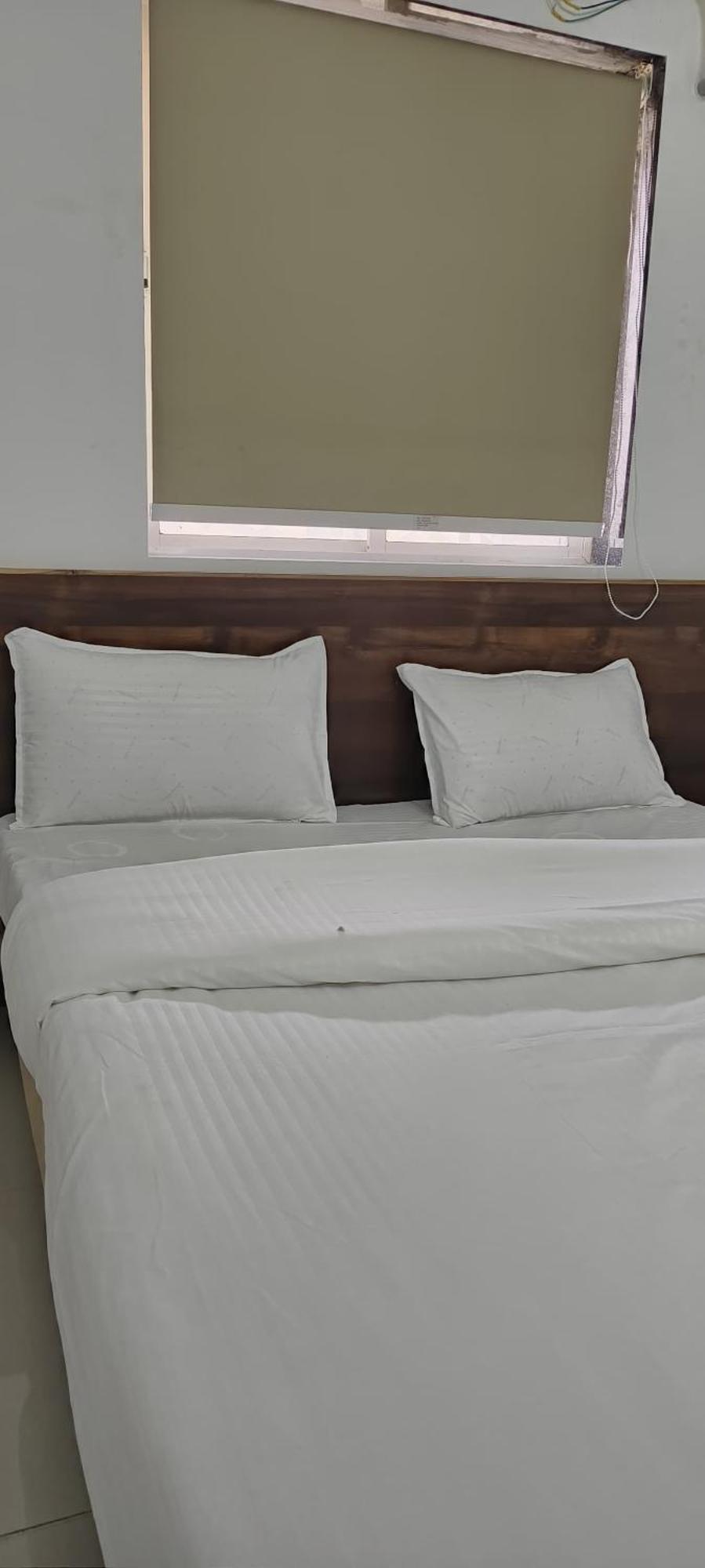 Hotel Royal Night Daman Εξωτερικό φωτογραφία